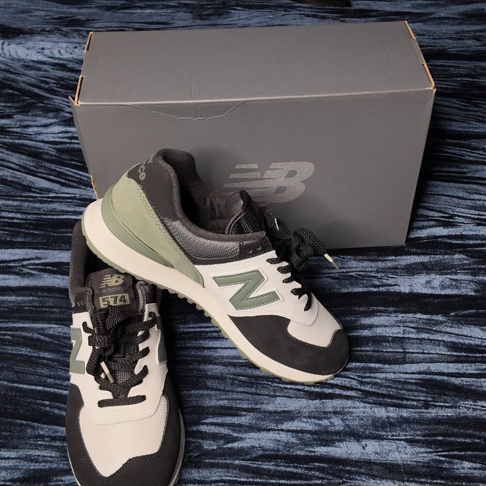 New Balance, Size Mens 9, Black/White/Army Green